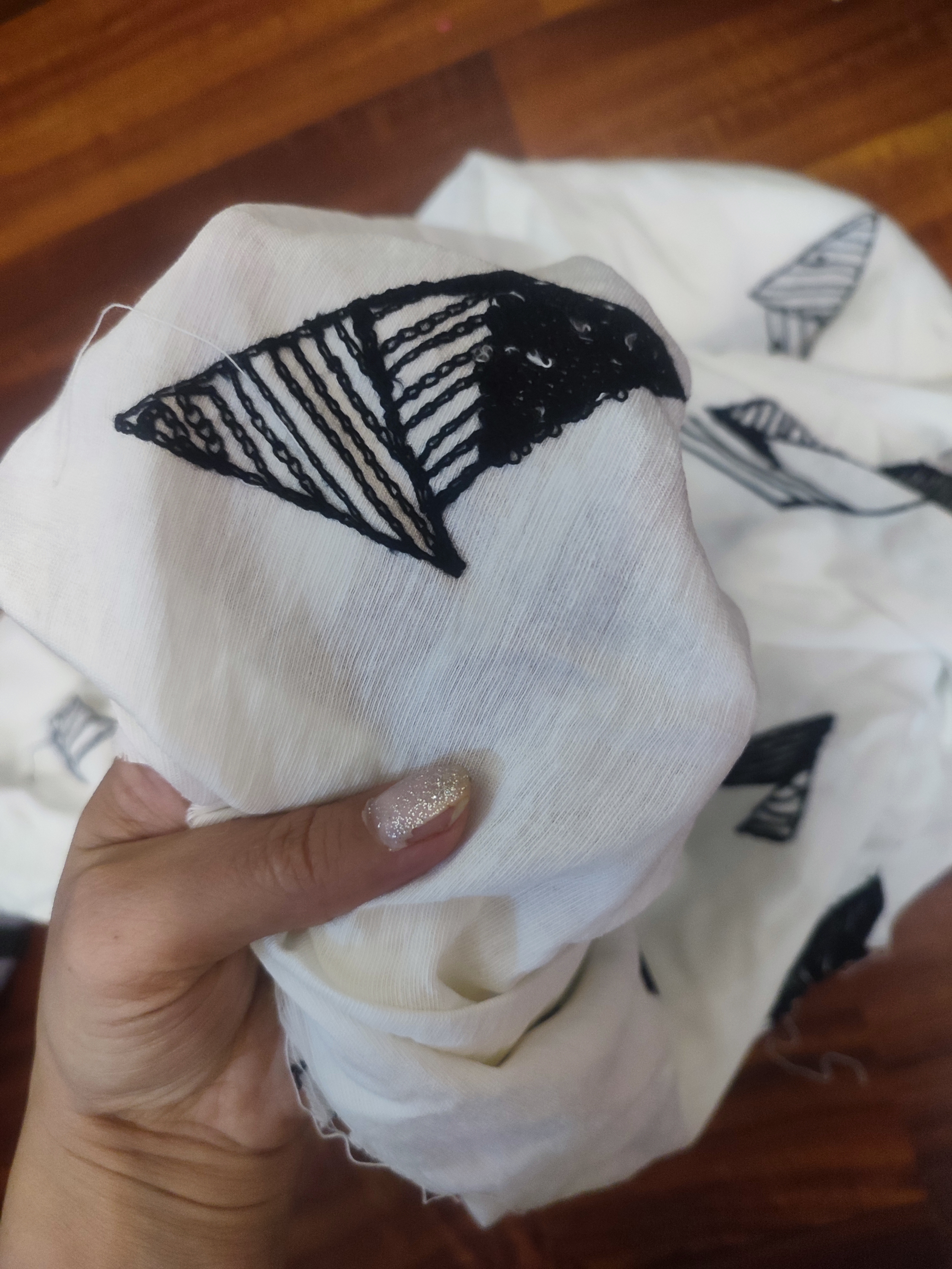 پارچه بابوس خامه دوزی